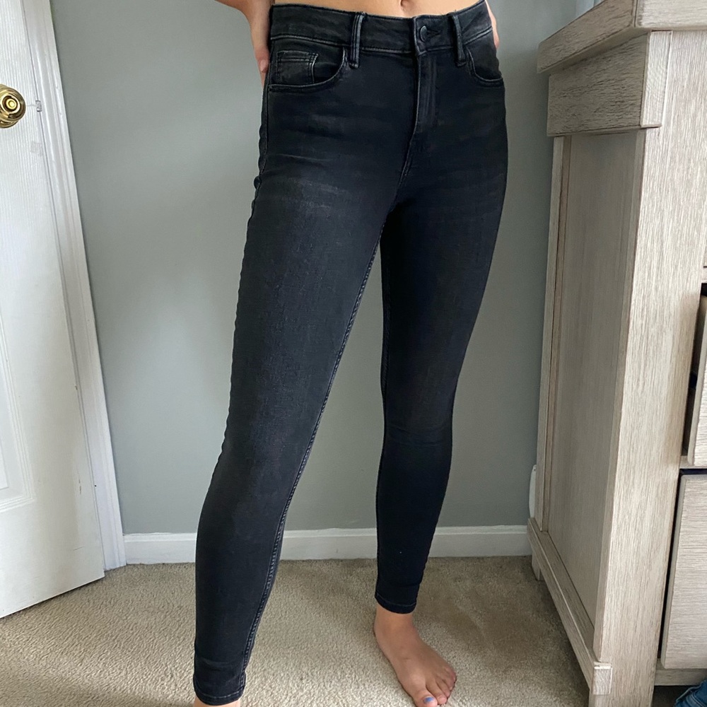 Old Navy Rockstar Black Wash  Super Skinny Jeans!